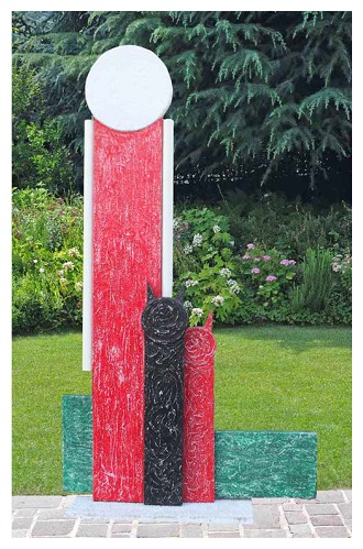 SIMBIOSI 2 -  installazione- scultura lignea a tecnica mista (legno, adesivo cemenetifico, vinilica, colore acrilico) cm. altezza 202 , lunghezza 115, profondità 12- 2018